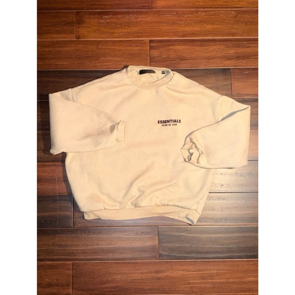 Essentials Sweatshirt - Picture 2 of 7